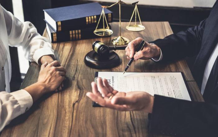 5 Things to Look for When Hiring a Business Attorney