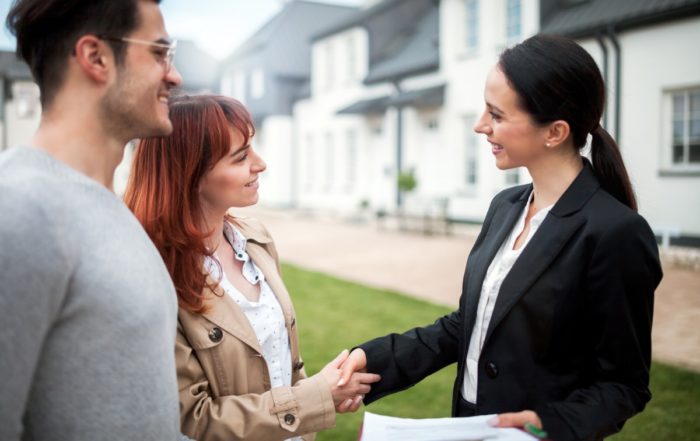 6 Reasons You Should Hire a Residential Real Estate Attorney to Sell Your House